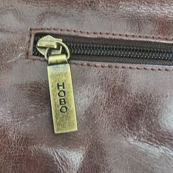 HOBO HAND BAG - Picture 5 of 8